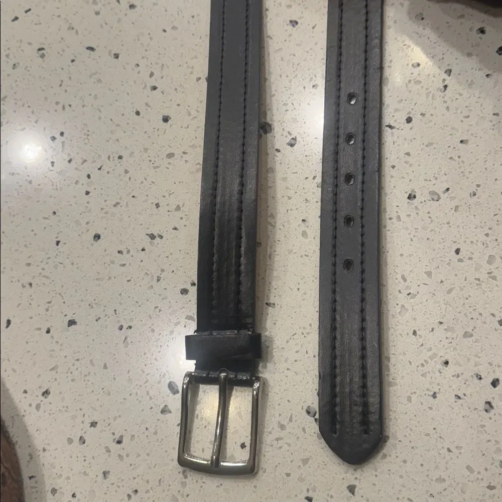 Men's Black Leather Belt Casual Sleek Silver-tone Buckle Size 34-36 NWOT